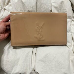 Yves saint laurent nude clutch